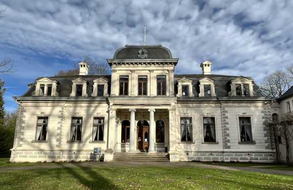 Außenansicht Palais Rastede Außenansicht Palais Rastede